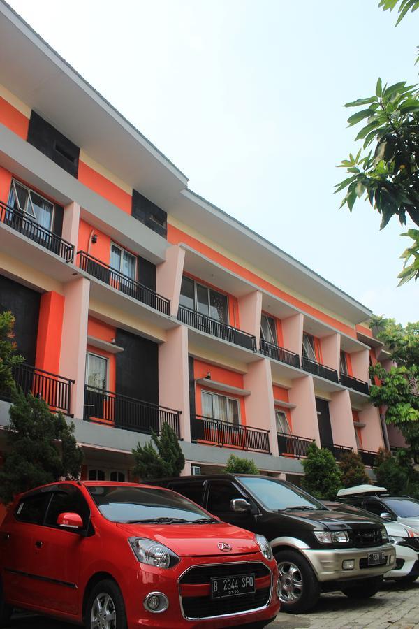 Hotel Grand Orri Susukan Bagian luar foto