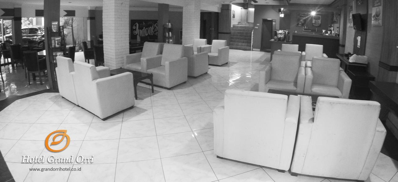 Hotel Grand Orri Susukan Bagian luar foto