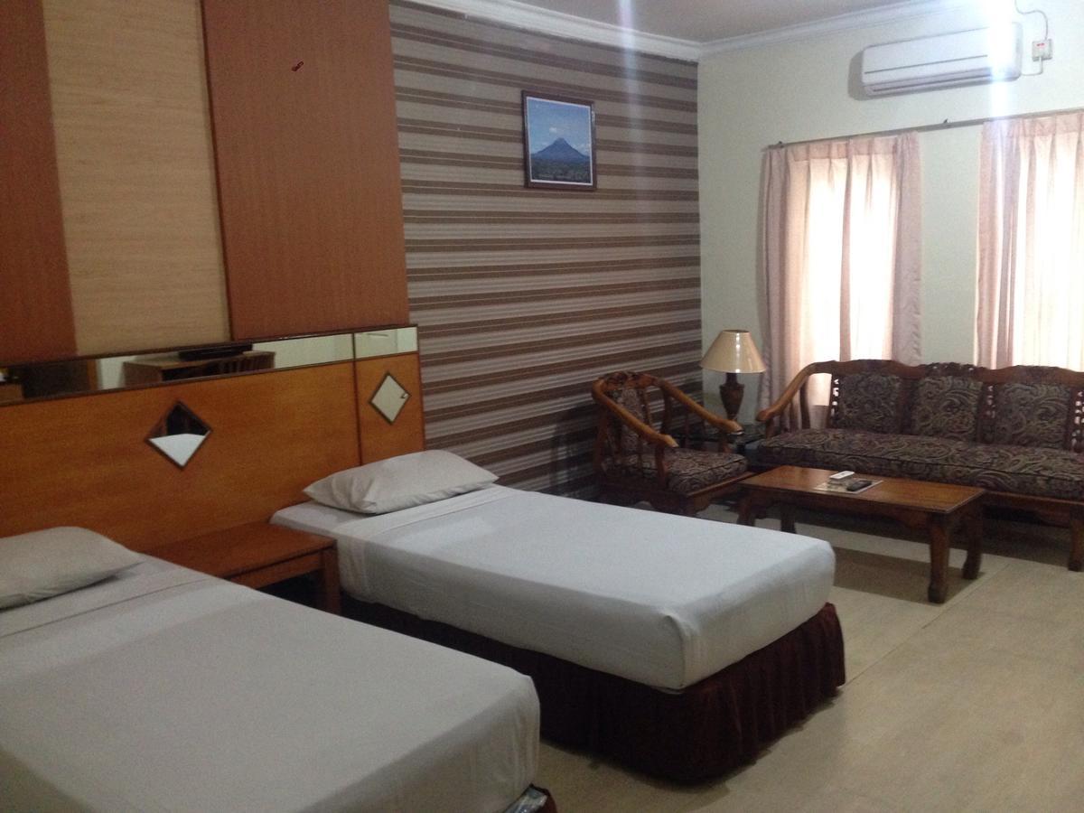 Hotel Grand Orri Susukan Bagian luar foto